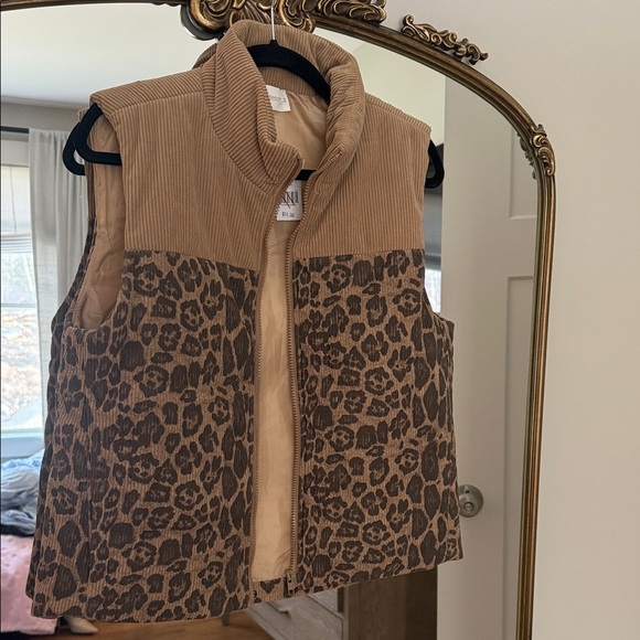 Mia & Tess Jackets & Blazers - Leopard Print Quilted Vest - Tan